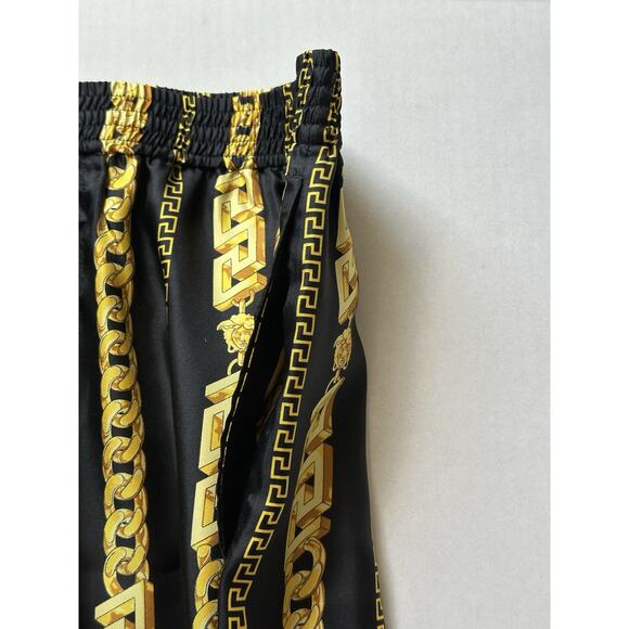 Versace Chain Print Silk Men's Black/Gold Shorts 50 Eu (32”) 1010119 NWT $1500 - Picture 6 of 12